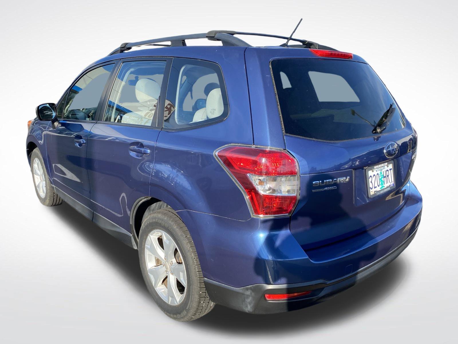 Used 2015 Quartz Blue Pearl Subaru 2.5i image 7