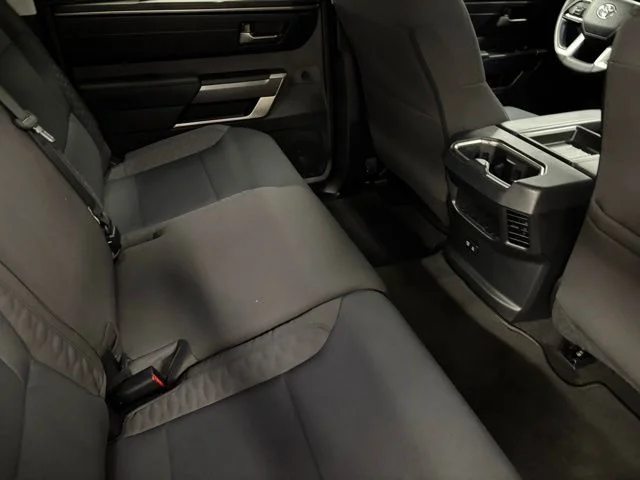 Used 2024  Toyota SR5 image 19