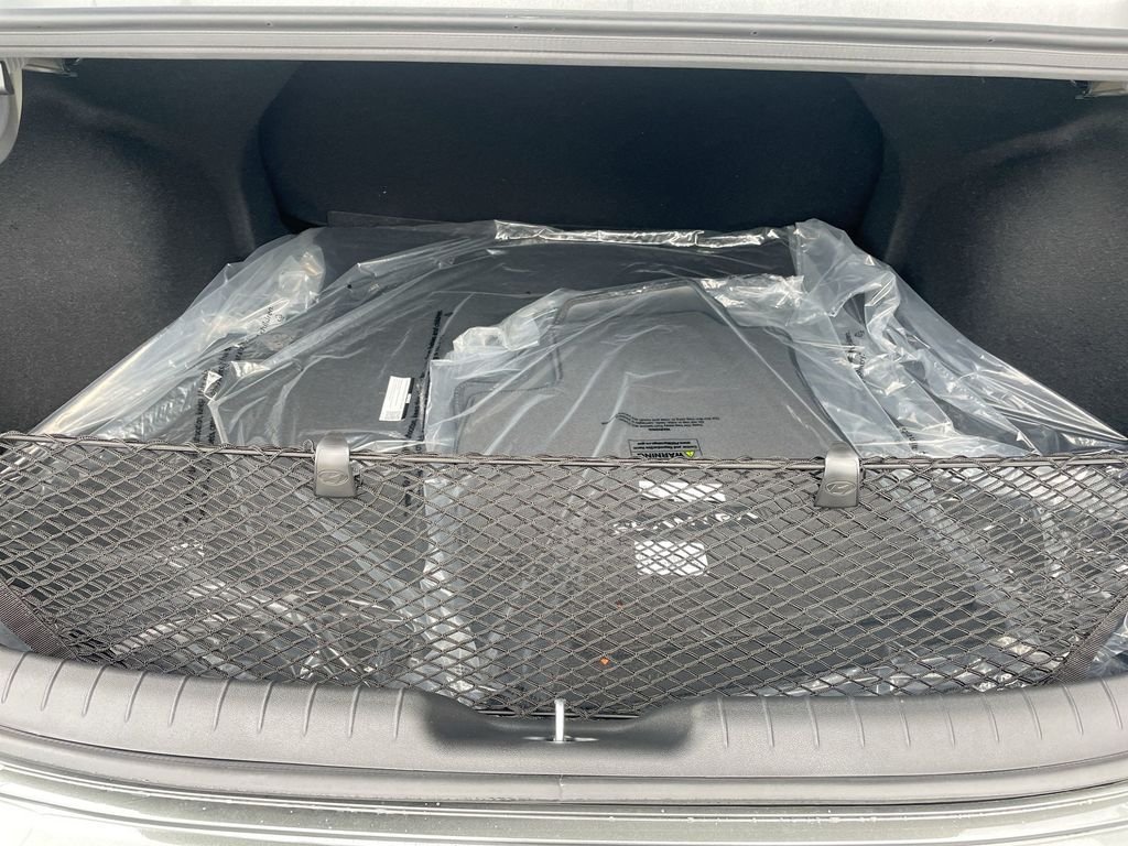 2025 Hyundai Elantra SE - Photo 49