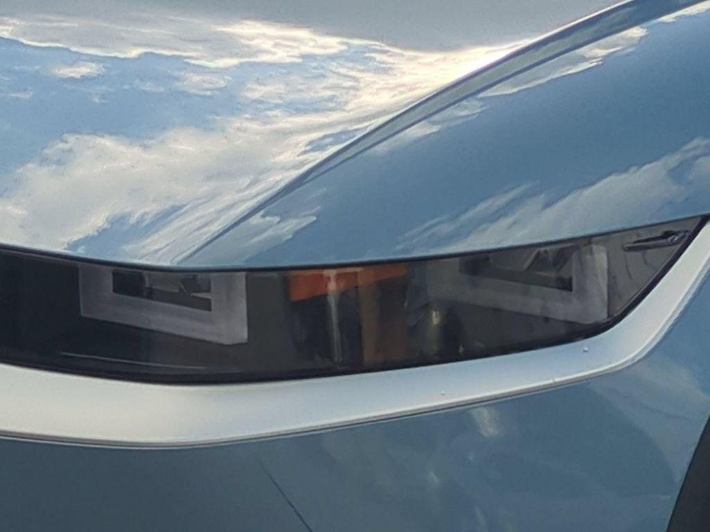 New 2027 Blue Hyundai SE image 10