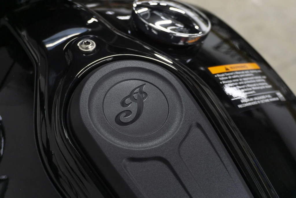 New 2025 BLACK METALLIC Indian Motorcycle  image 2