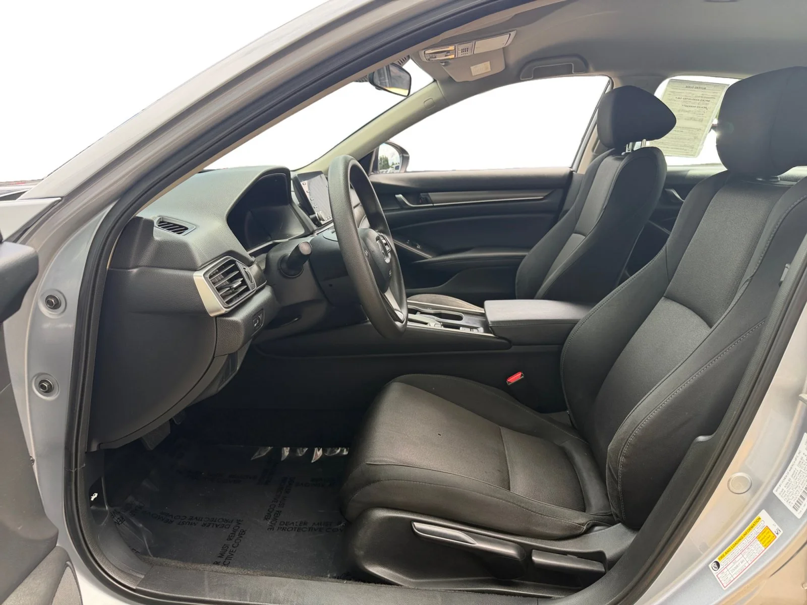 Certified Used 2020 Lunar Silver Metallic Honda LX image 8