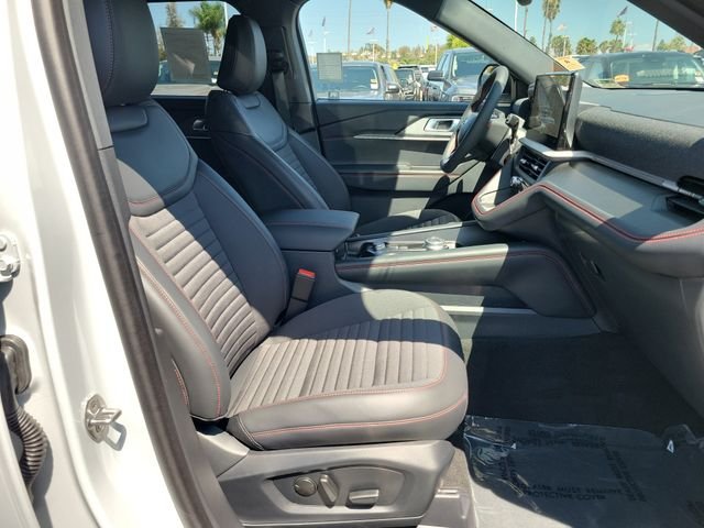 New 2026 Space White Metallic Ford ST-Line image 17