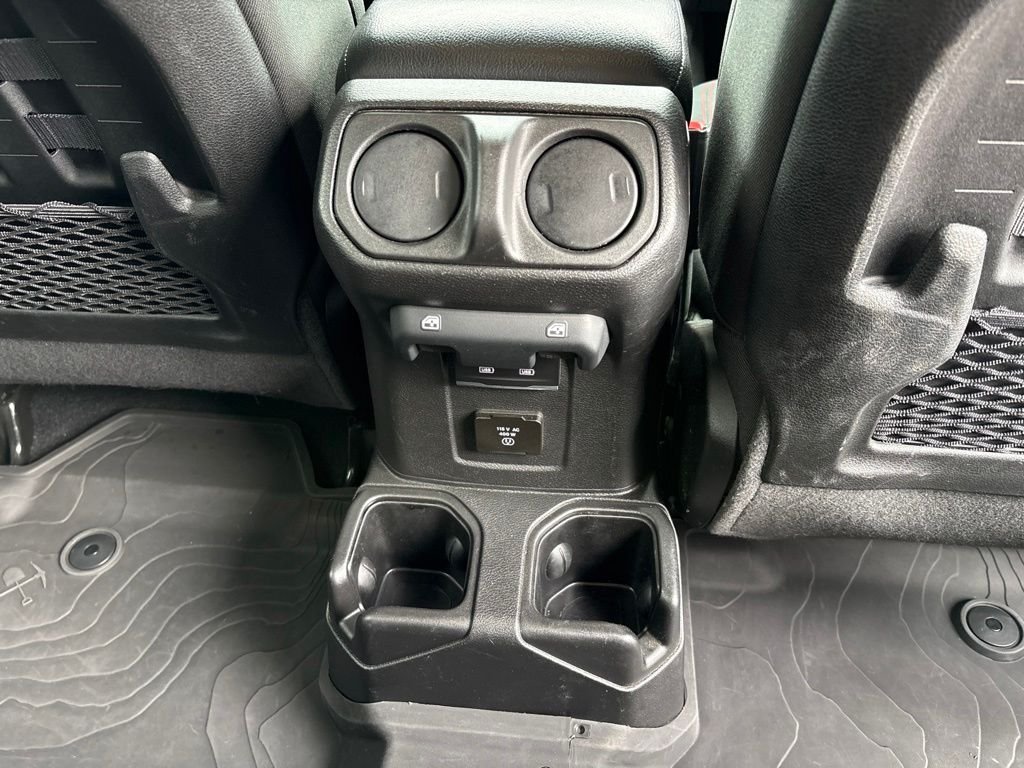 Used 2022 Green Jeep Rubicon image 25