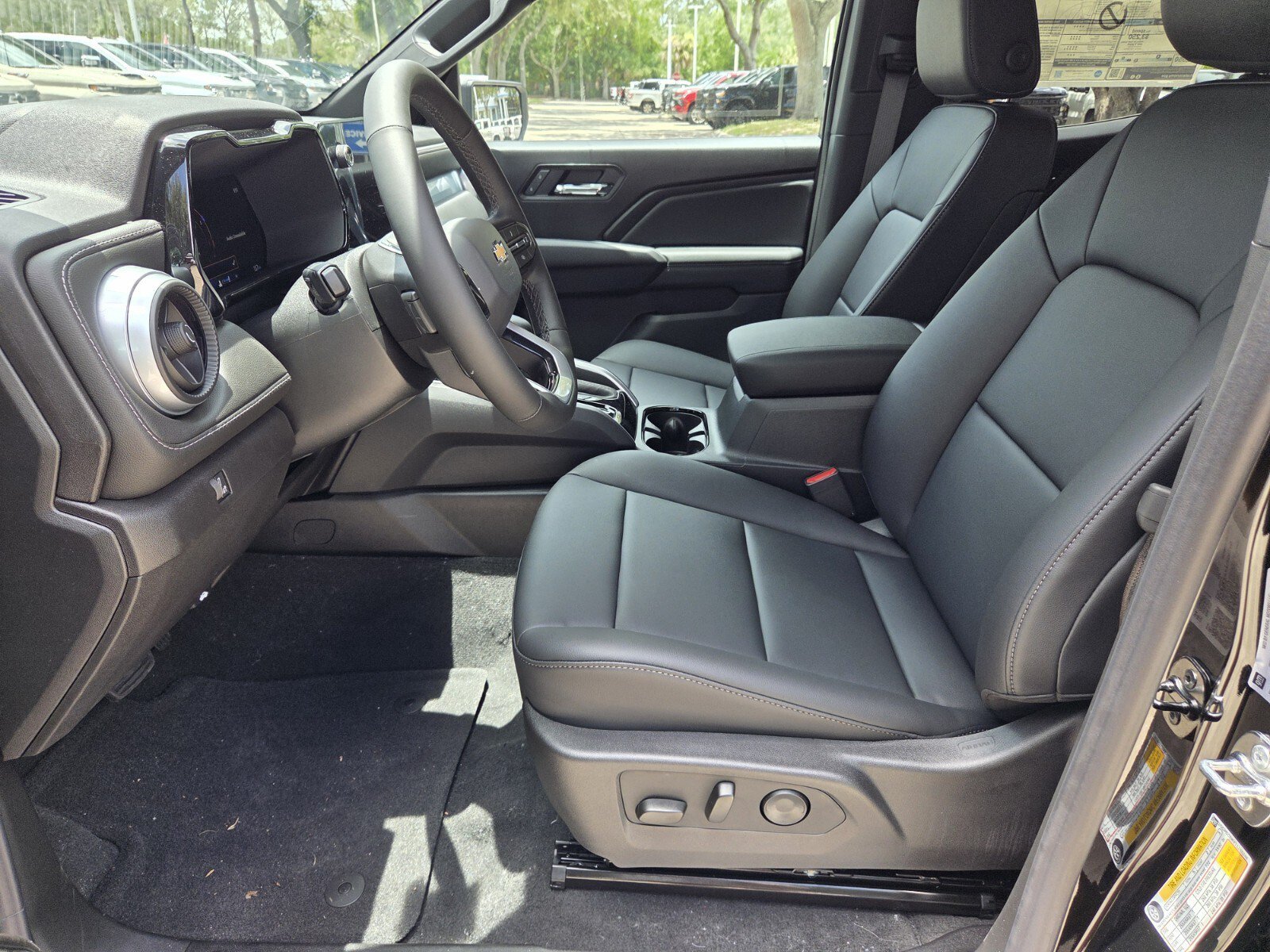 2026 Chevrolet Colorado LT - Photo 21