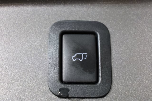 Used 2016 Gray Toyota Limited V6 image 8