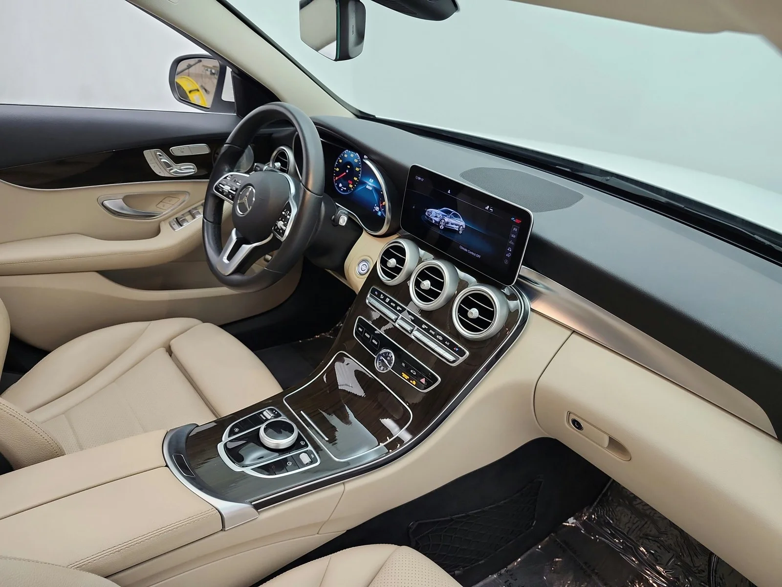 Used 2021 Polar White Mercedes-Benz C 300 Sedan image 18