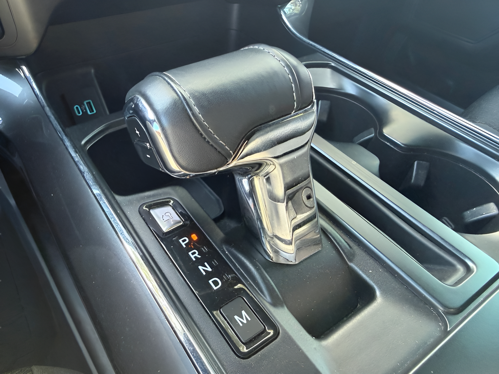 Used 2023 Blue Ford XLT image 29