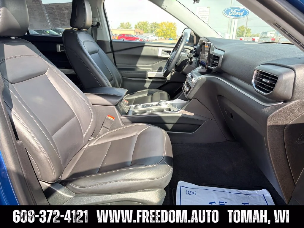 Used 2022 Blue Metallic Ford XLT image 39