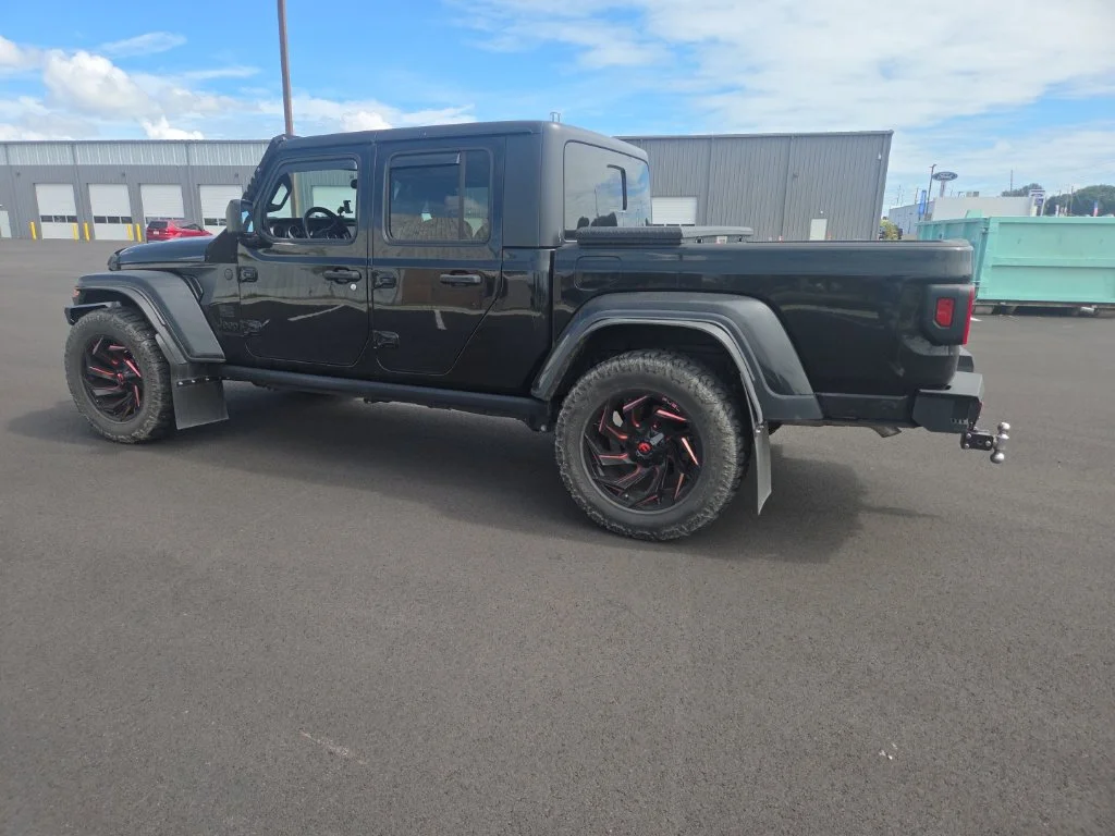 Used 2023 Black Jeep Sport image 11