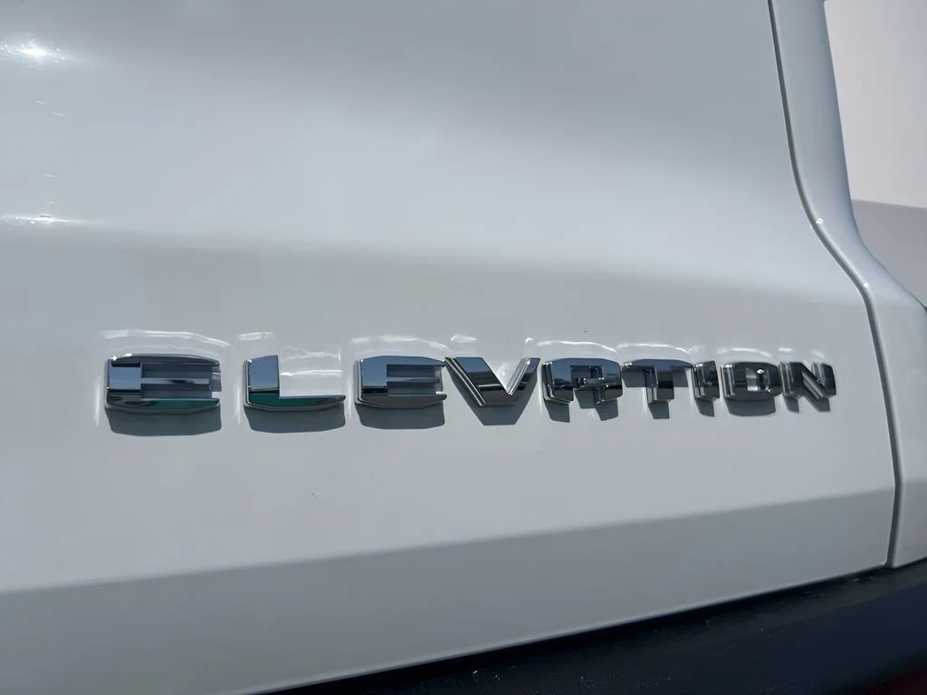 New 2026 Summit White GMC Elevation image 33