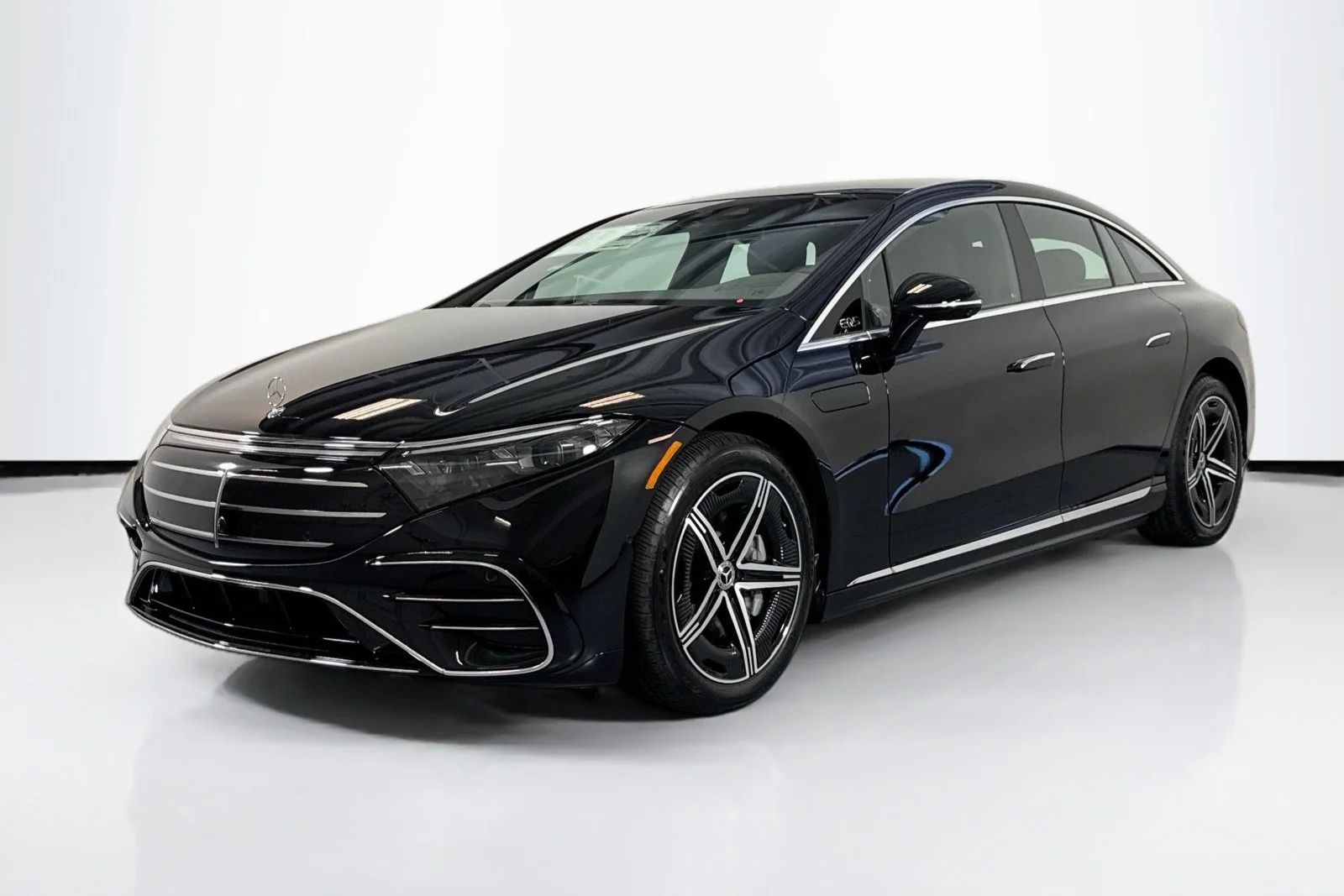 2026 Mercedes-Benz EQS EQS 450 4MATIC's photo