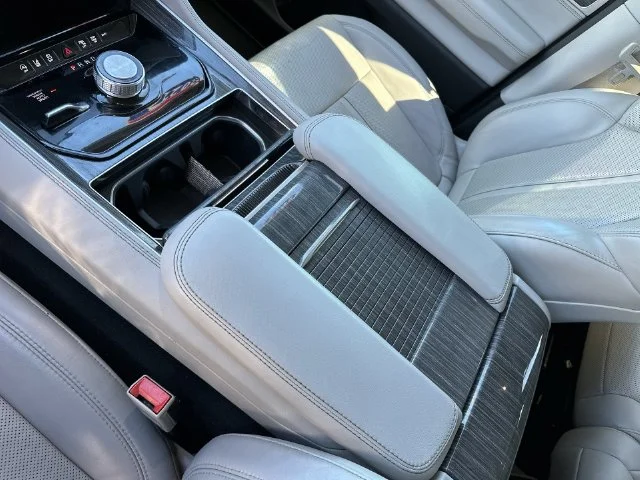 Used 2022 White Jeep Series II image 21