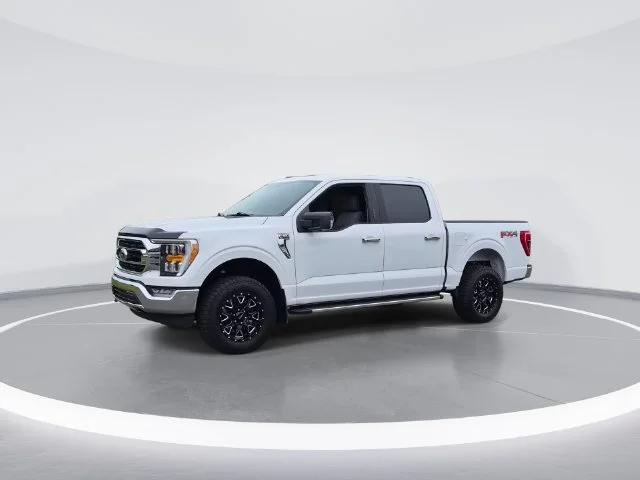 Used 2022 White Ford XLT image 4