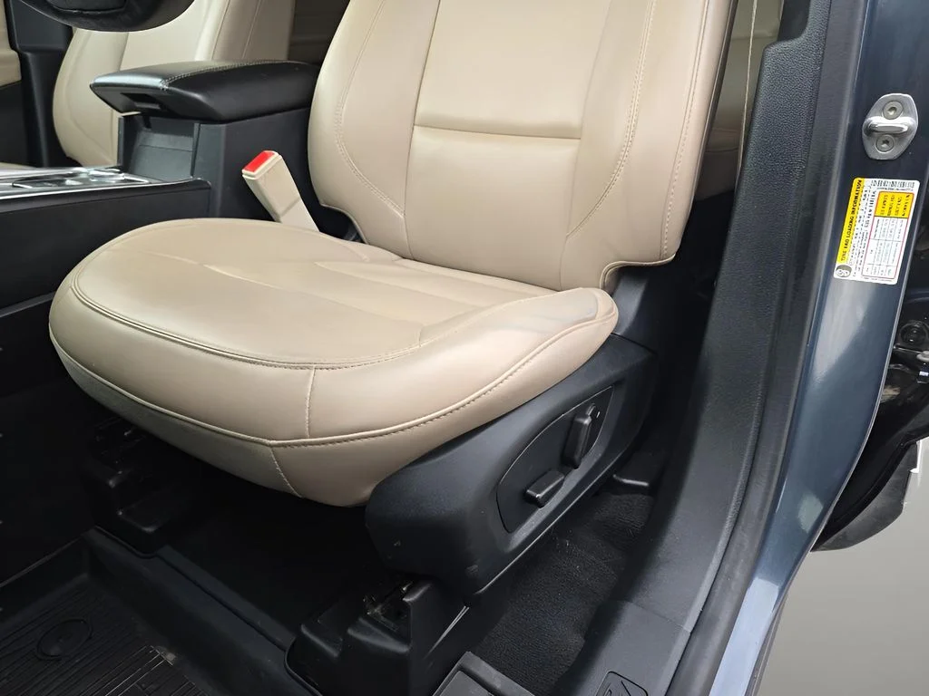 Used 2022 Stone Blue Metallic Ford XLT image 13