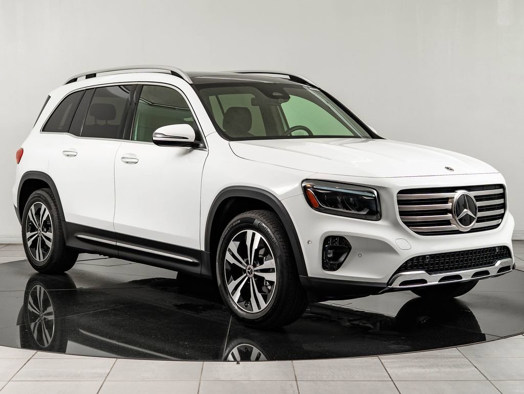 Used 2024 Polar White Mercedes-Benz GLB 250 image 12