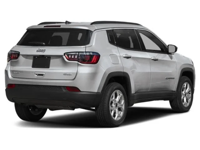 New 2026 Diamond Black Crystal Pearlcoat Jeep Limited image 5