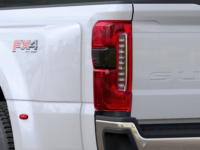 New 2027 White Ford Lariat image 21