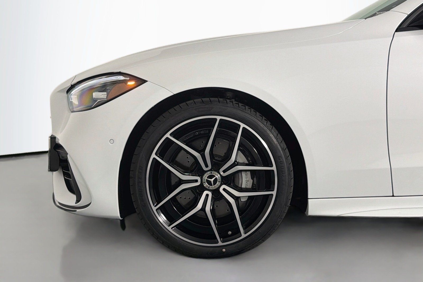 Certified Used 2024 MANUFAKTUR Moonlight White Metallic Mercedes-Benz C 300 image 16
