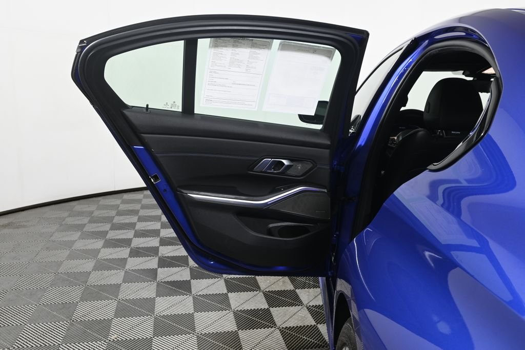 Used 2022 Blue Metallic BMW M340i xDrive image 31