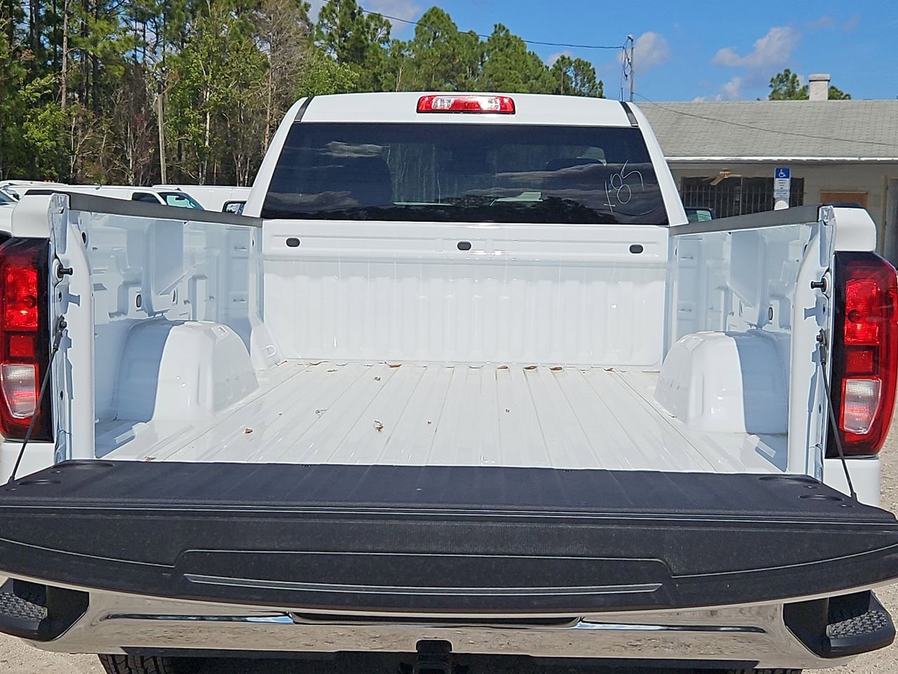 New 2026 Summit White GMC Pro image 24
