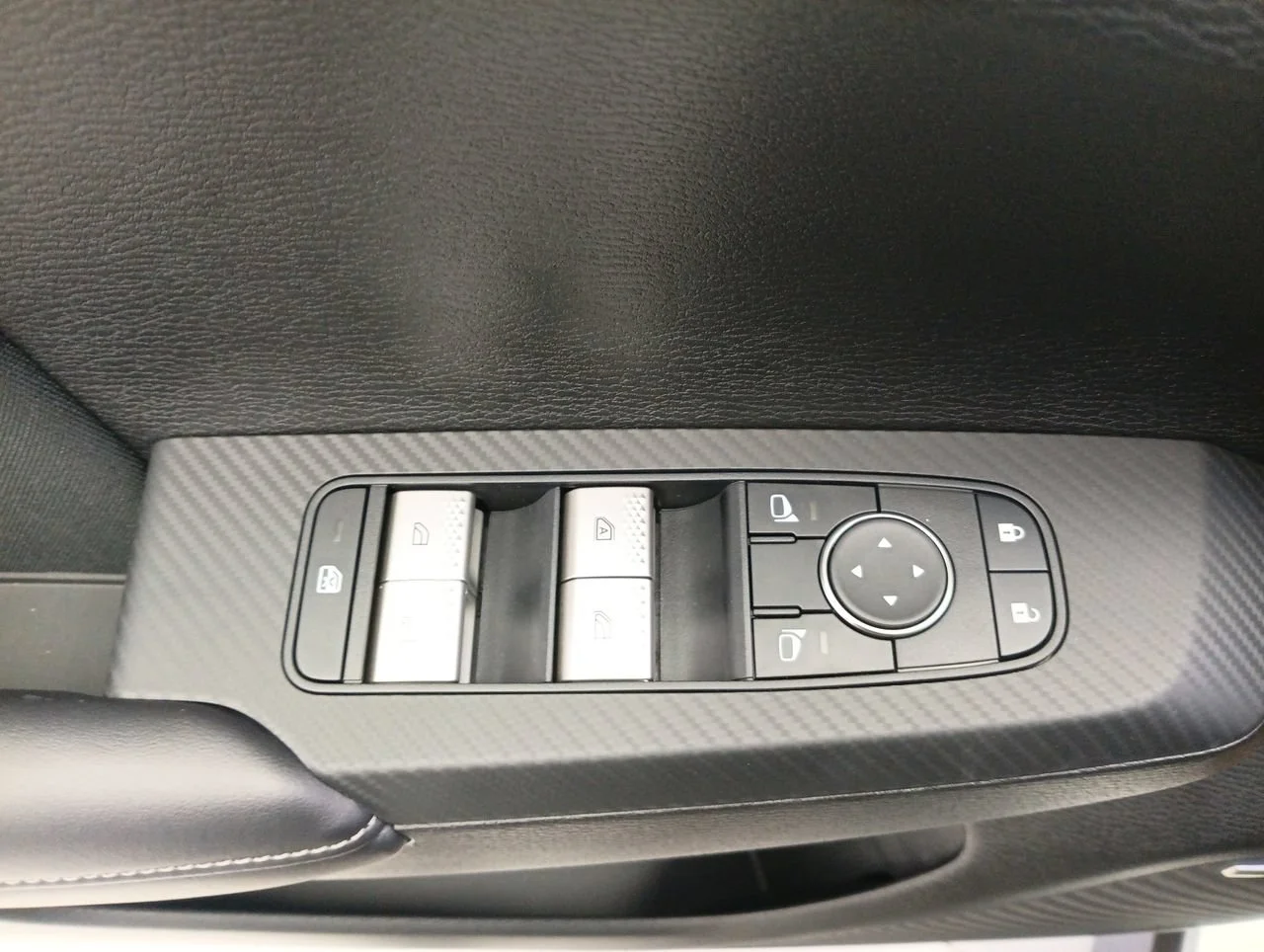New 2026 Graphite Gray Mitsubishi ES image 20