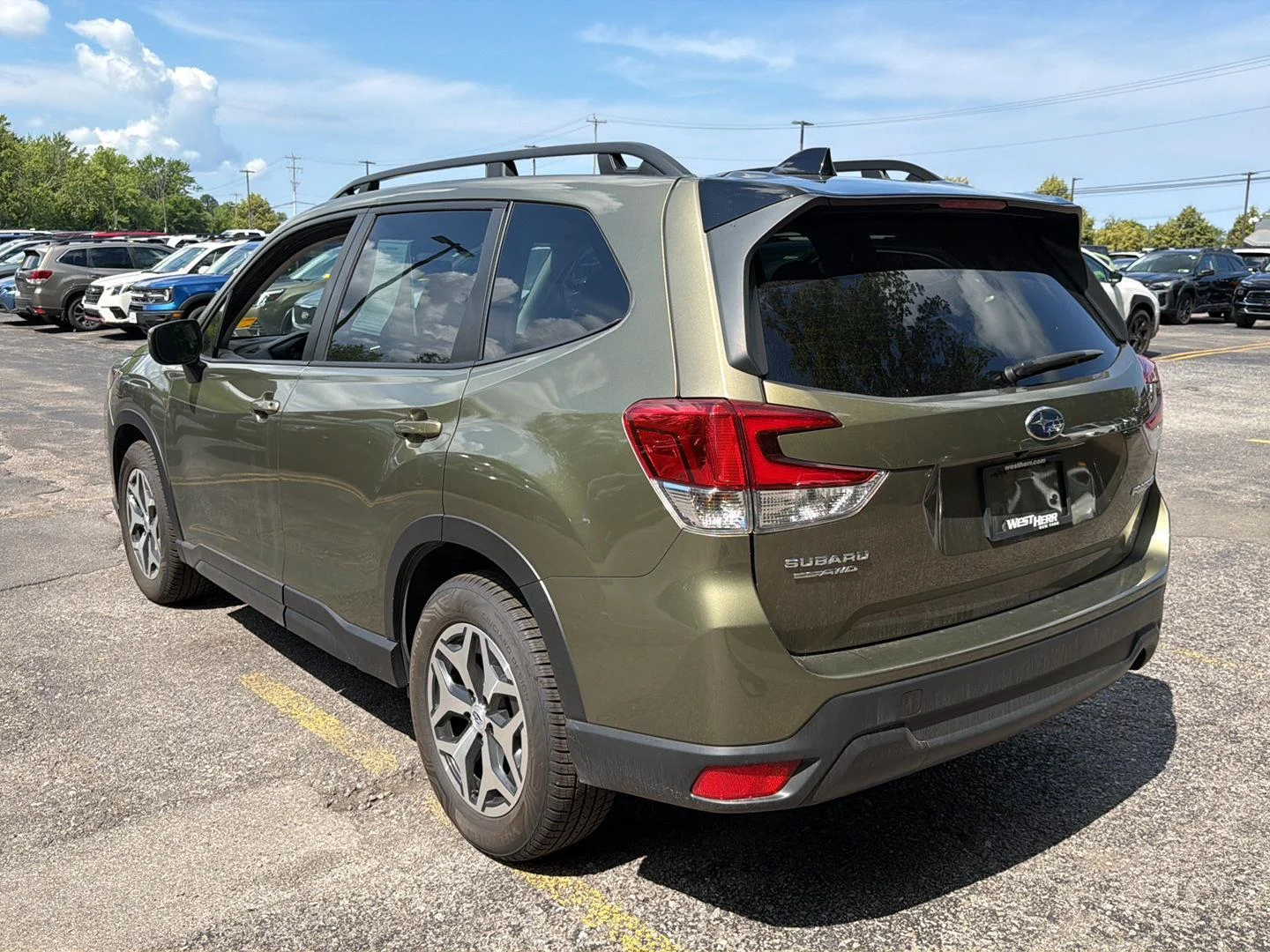 Used 2024 Autumn Green Metallic Subaru Premium image 10