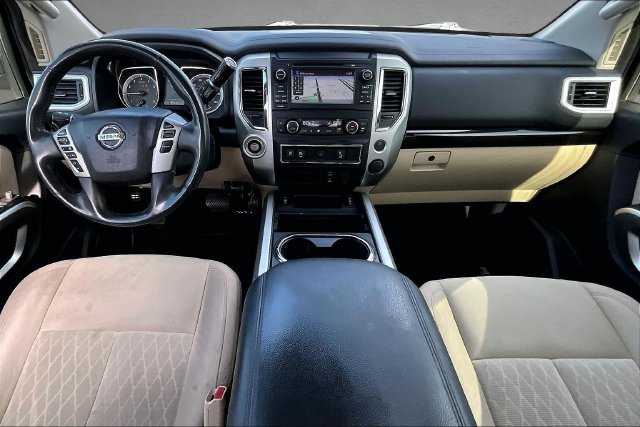 Used 2018 Gun Metallic Nissan SV image 12