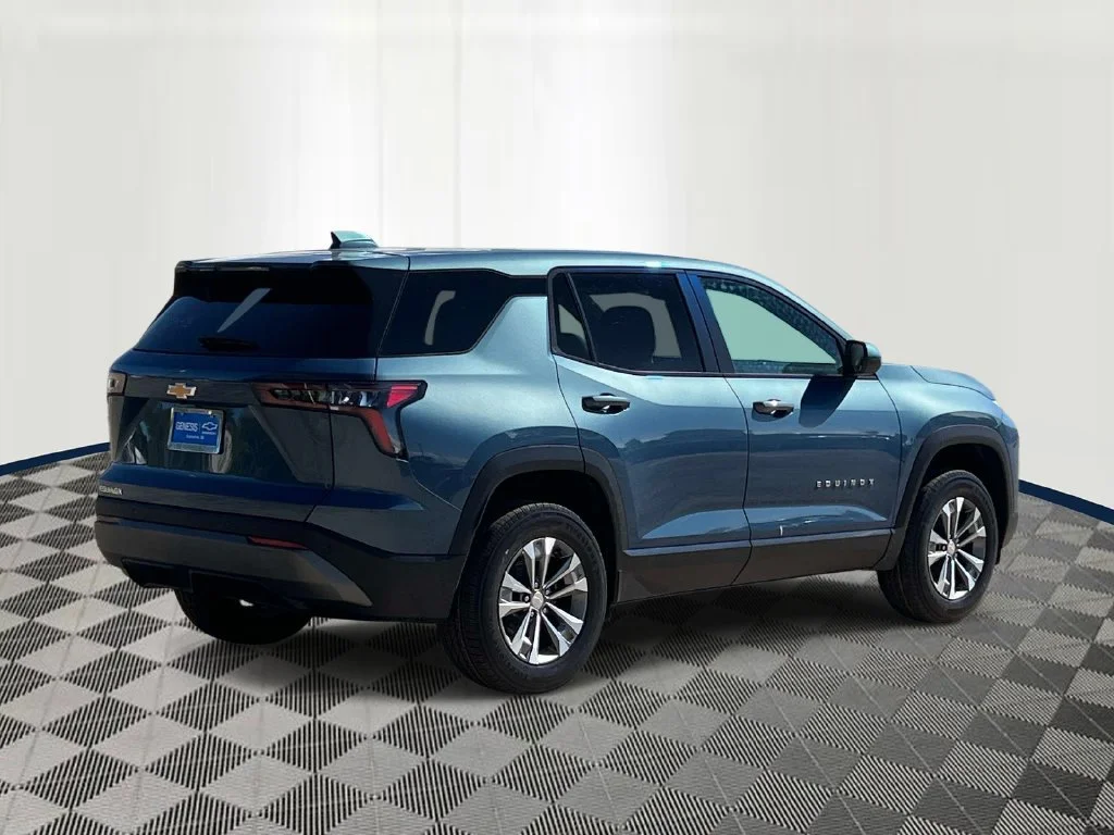 New 2027 Lakeshore Blue Metallic Chevrolet LT image 4