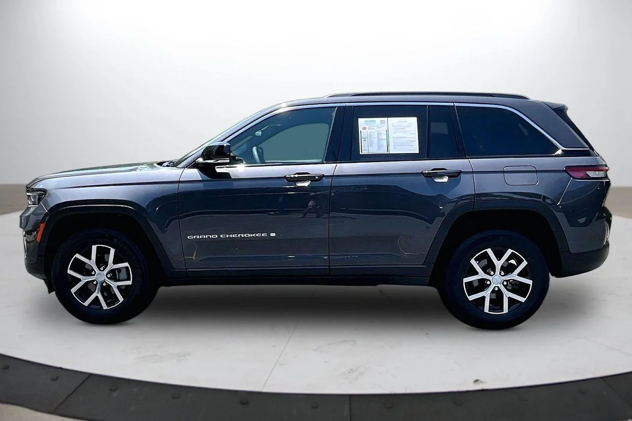 Certified Used 2024 Gray Jeep Limited image 5