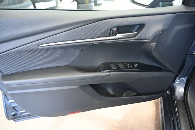 2026 Toyota Camry SE - Photo 25
