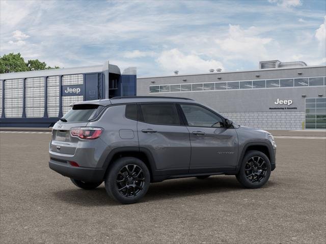 New 2026 Sting-Gray Clear-Coat Exterior Paint Jeep Latitude image 26