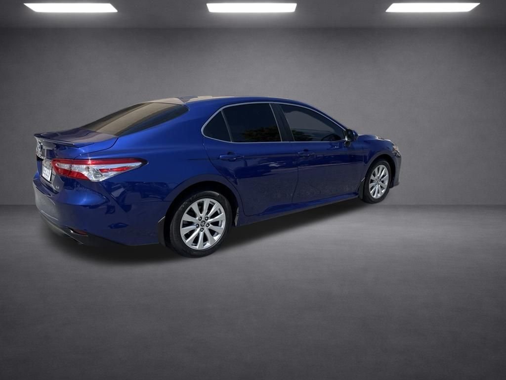 Used 2018 Blue Toyota LE image 20