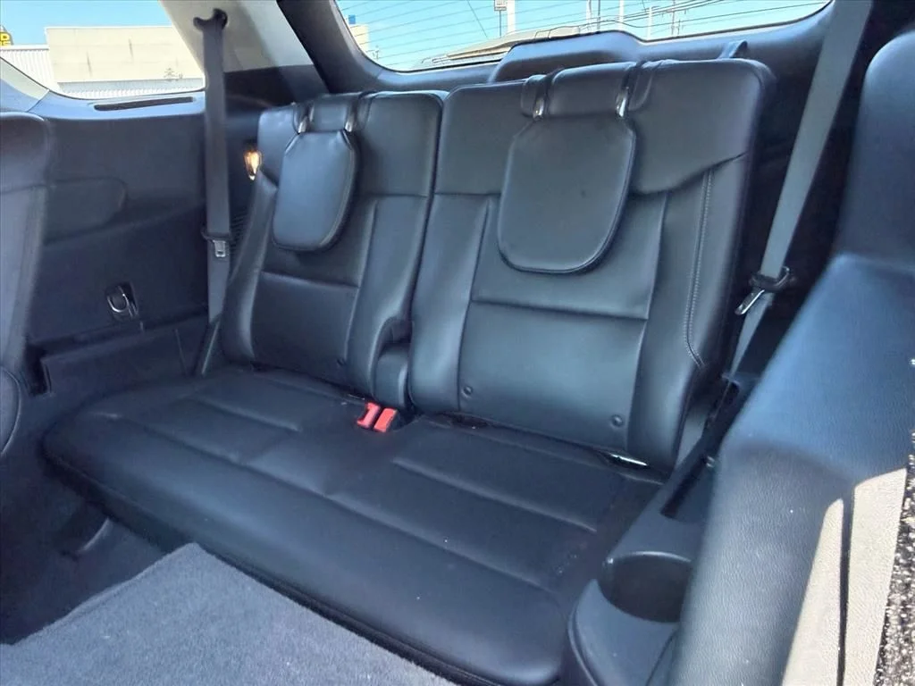 Used 2023 Silver Ford XLT image 11