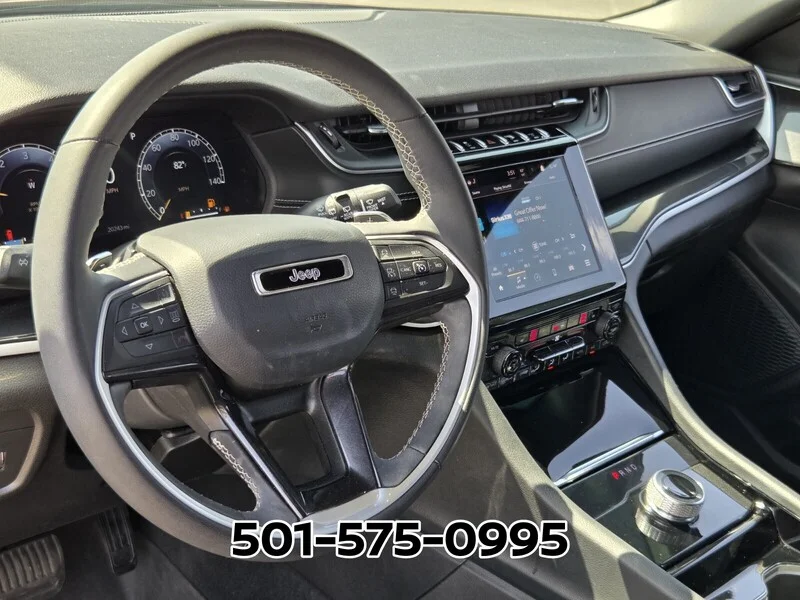 Used 2023 Velvet JEEP ALTITUDE 4X4 image 10