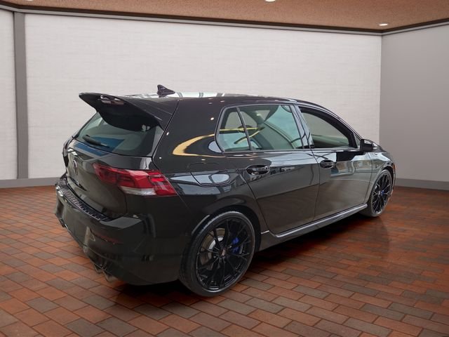 New 2026 Mythos Black Metallic Volkswagen 2.0T image 2