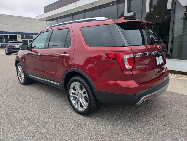 Used 2017 Red Ford Limited image 4