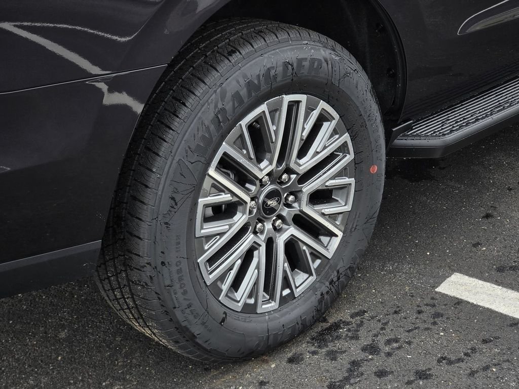 New 2026 Dark Matter Gray Metallic Ford Platinum® image 39