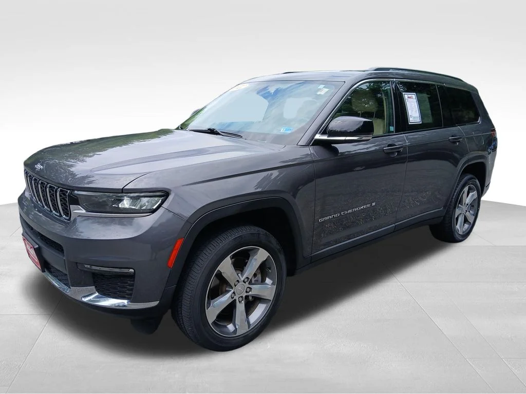 Used 2022 Gray Jeep Limited image 3