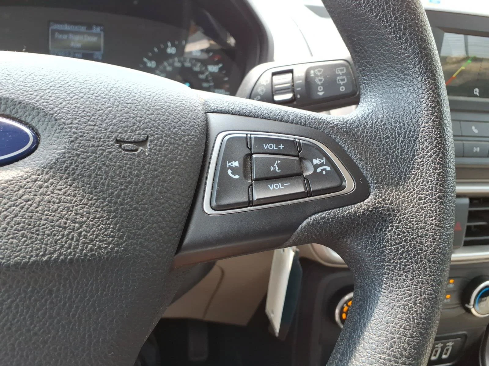 Used 2022 Smoke Metallic Ford S image 31