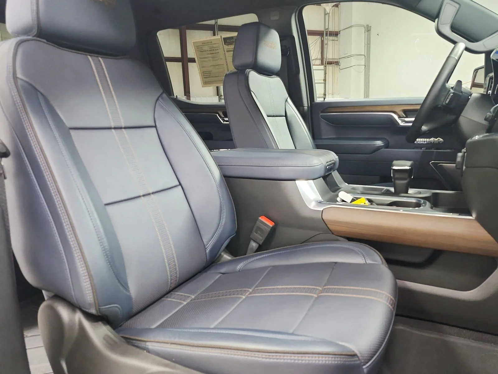 Used 2024 Iridescent Pearl Tricoat Chevrolet High Country image 47