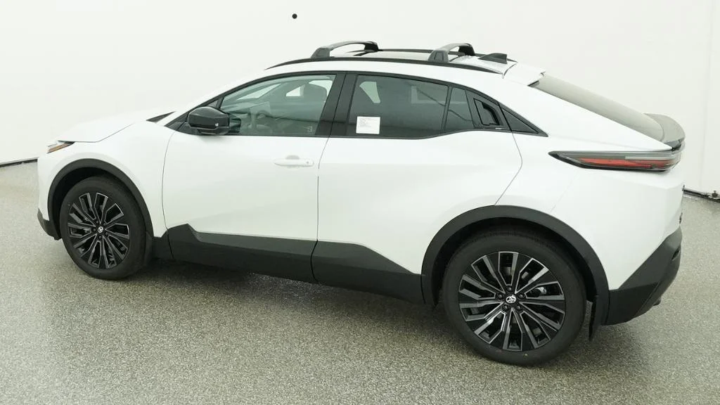 New 2026 Wind Chill Pearl Toyota XSE image 51