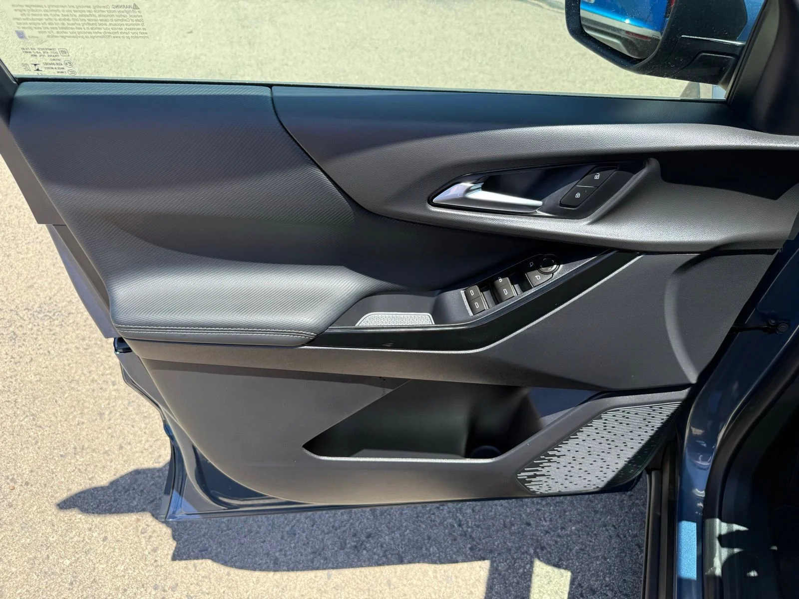 2025 Chevrolet Equinox RS - Photo 11