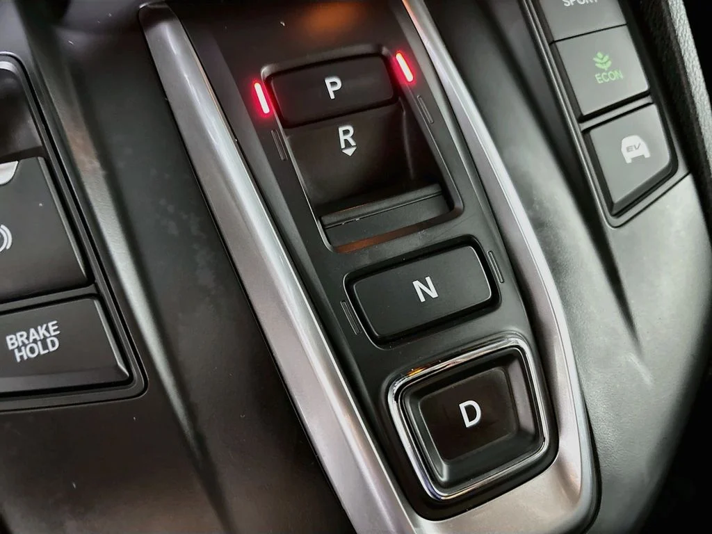 Used 2021 White Honda Touring image 18