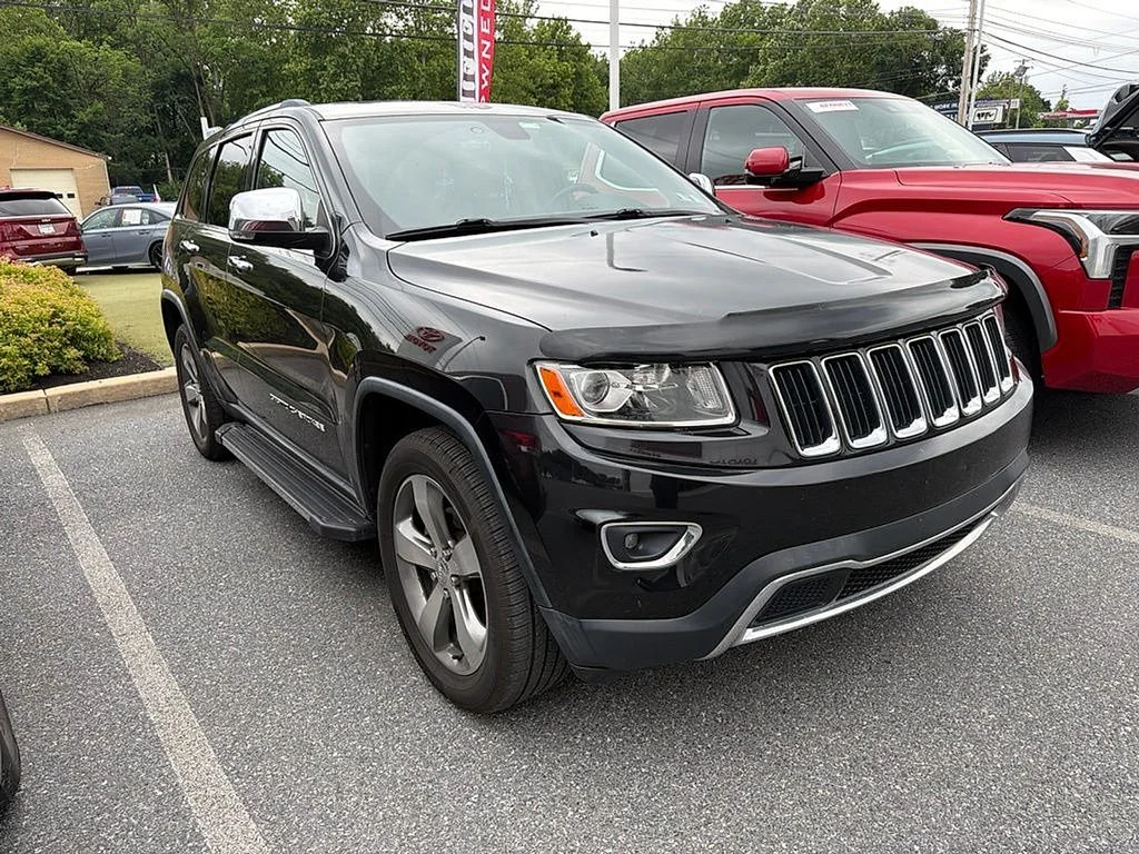 Used 2014 Black Jeep Limited image 2