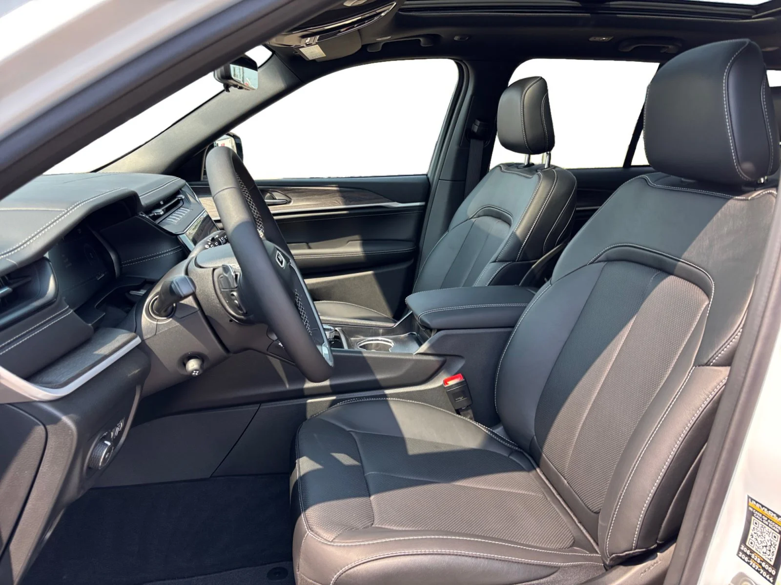 New 2026 Bright White Jeep Limited Reserve image 10
