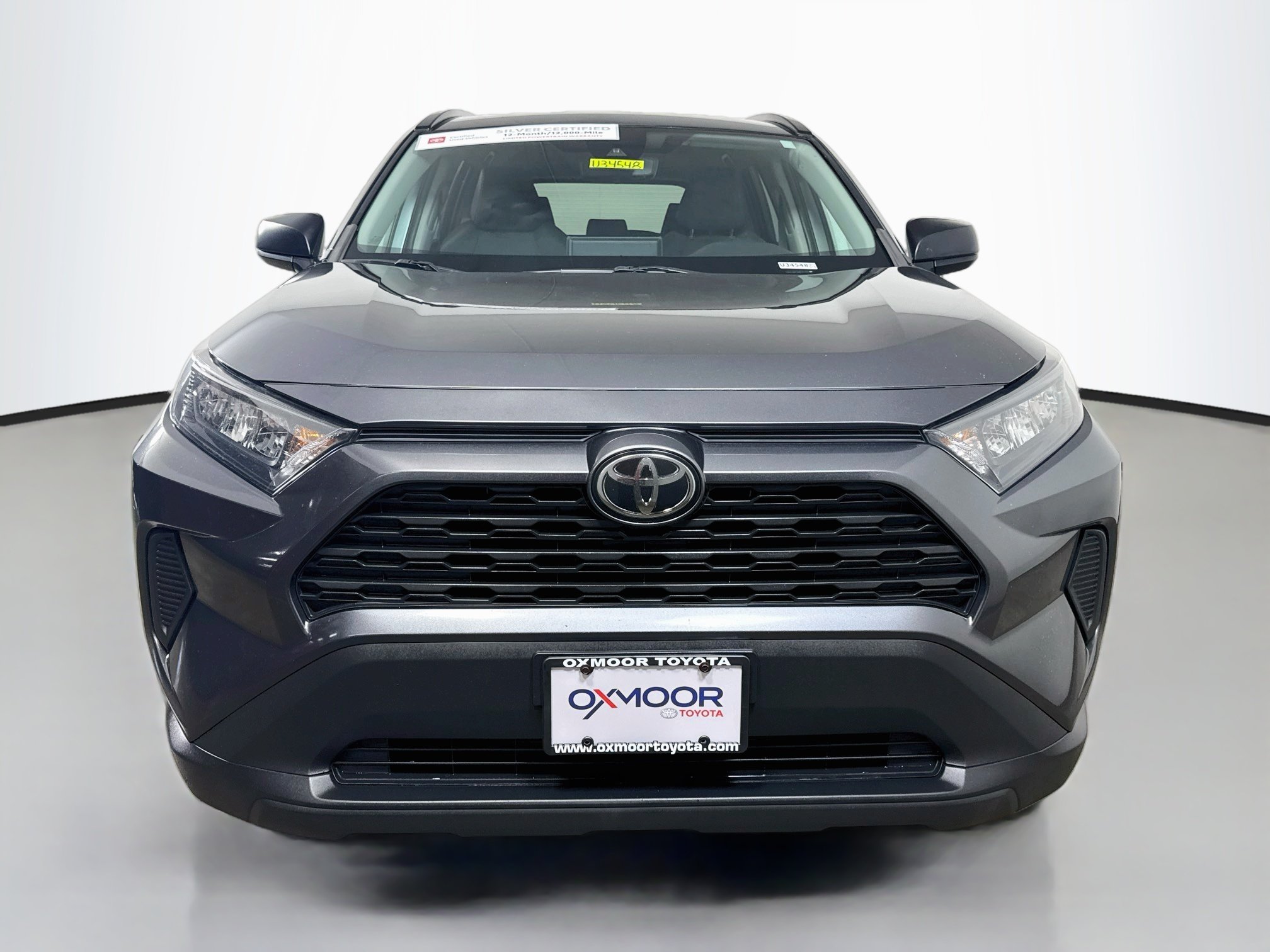 Used 2021 Magnetic Gray Metallic Toyota LE image 2