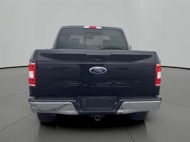 Used 2018 Shadow Black Ford Lariat image 4