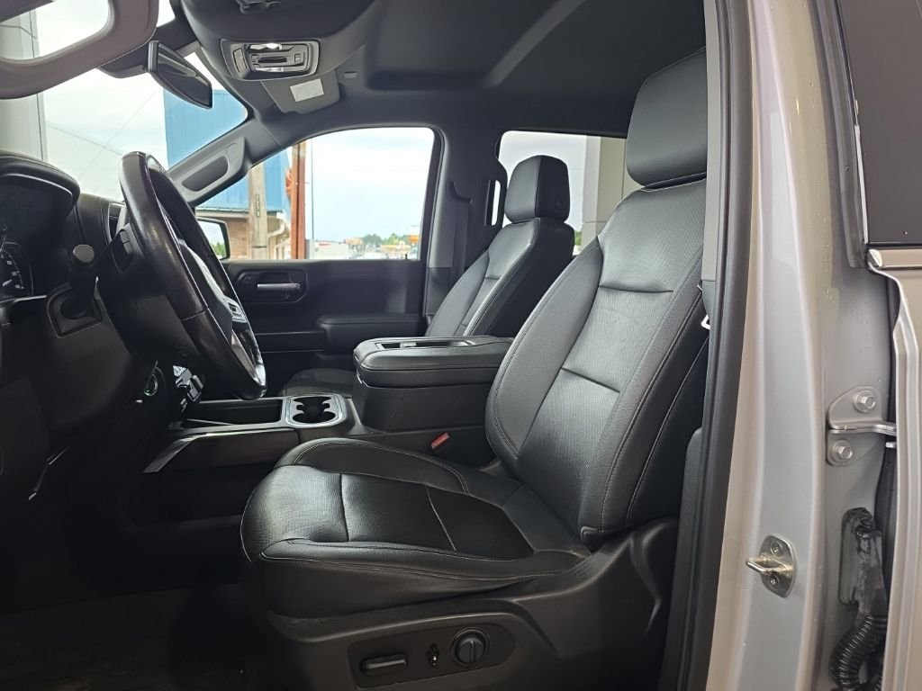 Used 2021 Silver GMC SLT image 12