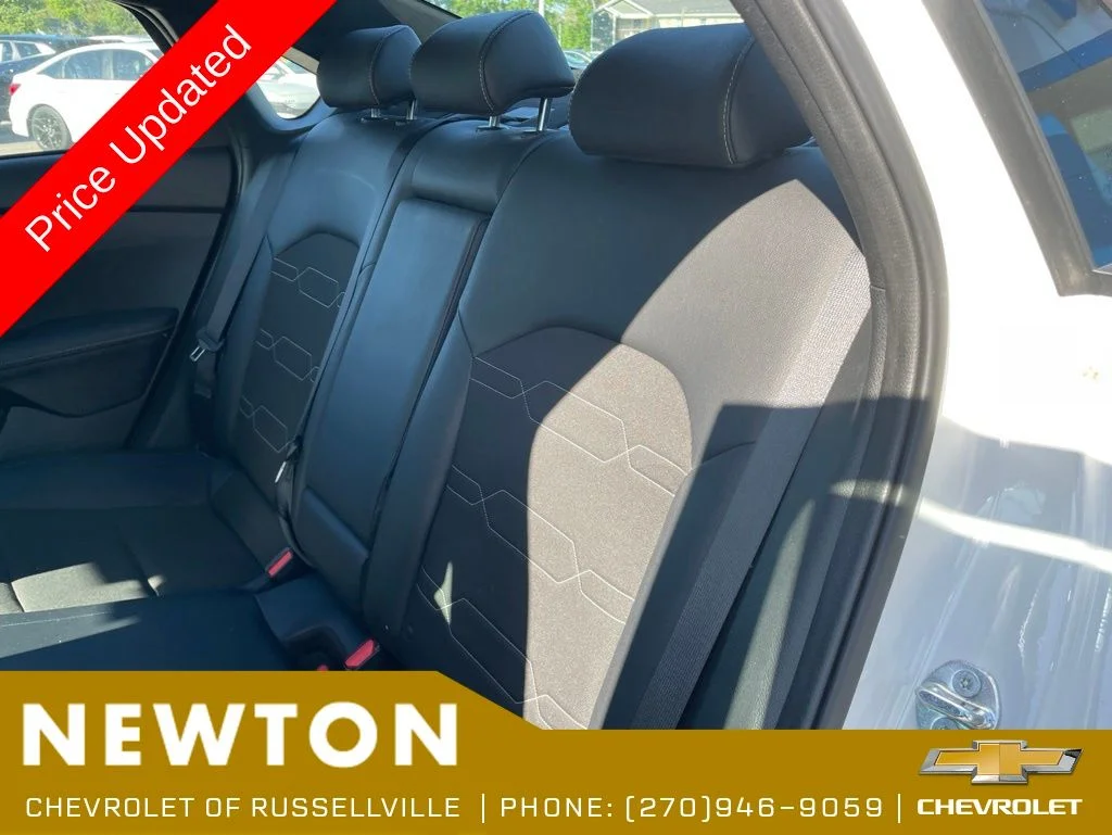 Used 2023 White Kia GT-Line image 34
